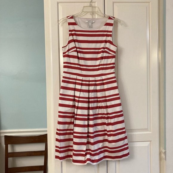 White House Black Market Dresses & Skirts - Gorgeous White House Black Market A-Line Dress